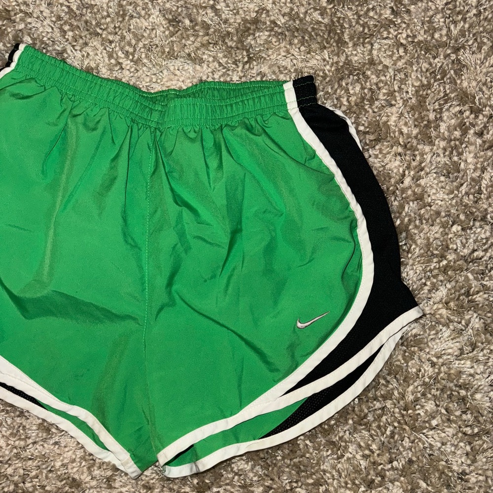 Size Small green lined dri-fit Nike running shorts